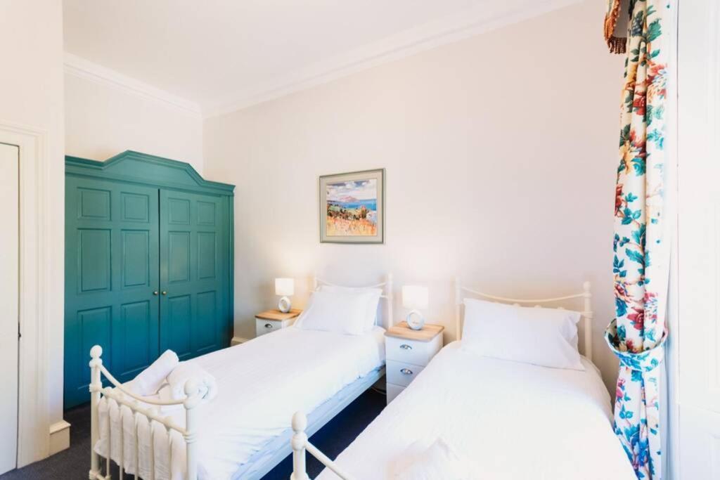Wallace Apartment - A Unique Apartment In Countryside Park With Wifi And Access To Bar And Pool Perth Bagian luar foto