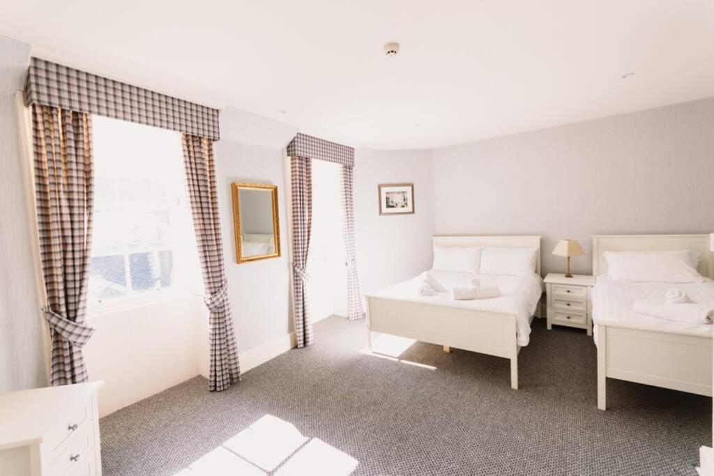 Wallace Apartment - A Unique Apartment In Countryside Park With Wifi And Access To Bar And Pool Perth Bagian luar foto